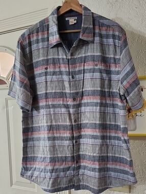 Men's Casual Short-Sleeve Button Down Shirt - Striped Blue & Pink